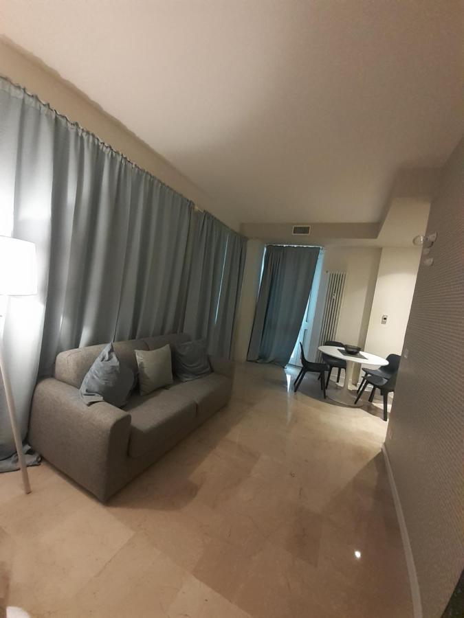 Baretti House- Parcheggio Riservato Per Un Soggiorno Perfetto Torino Exterior foto